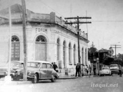 BORGES-DO-CANTO-ESQ-INDEP-2-marco-aurelio-Nos-anos-60-antes-do-cimento-a-Independencia-tinha-mão-do-Porto-ao-Quartel-inv-a-1